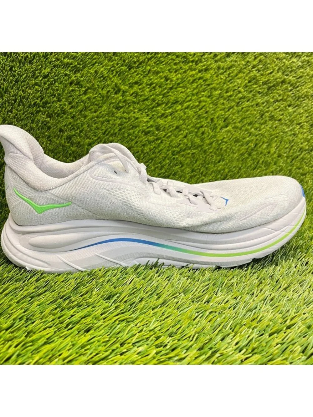 Hoka One One Clifton 10 Mens Size 10.5 Ash Gray Athletic Running Shoes Sneakers